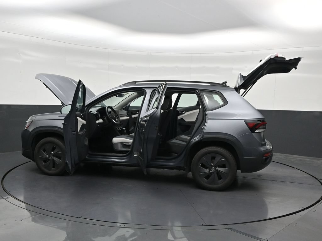 Used 2026 Volkswagen Taos S FWD image 33