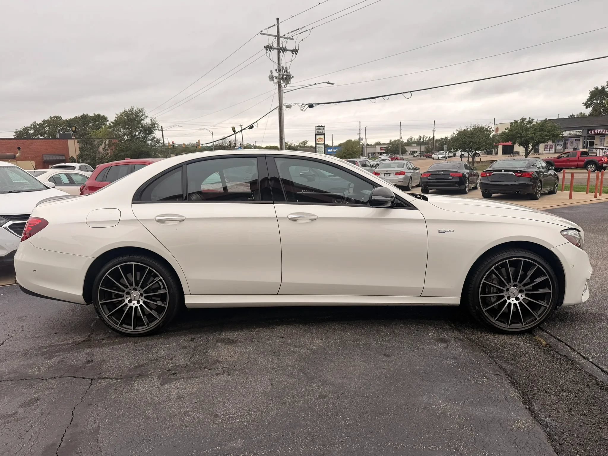 Used 2017 Mercedes-Benz E 43 AMG 4MATIC Sedan image 6