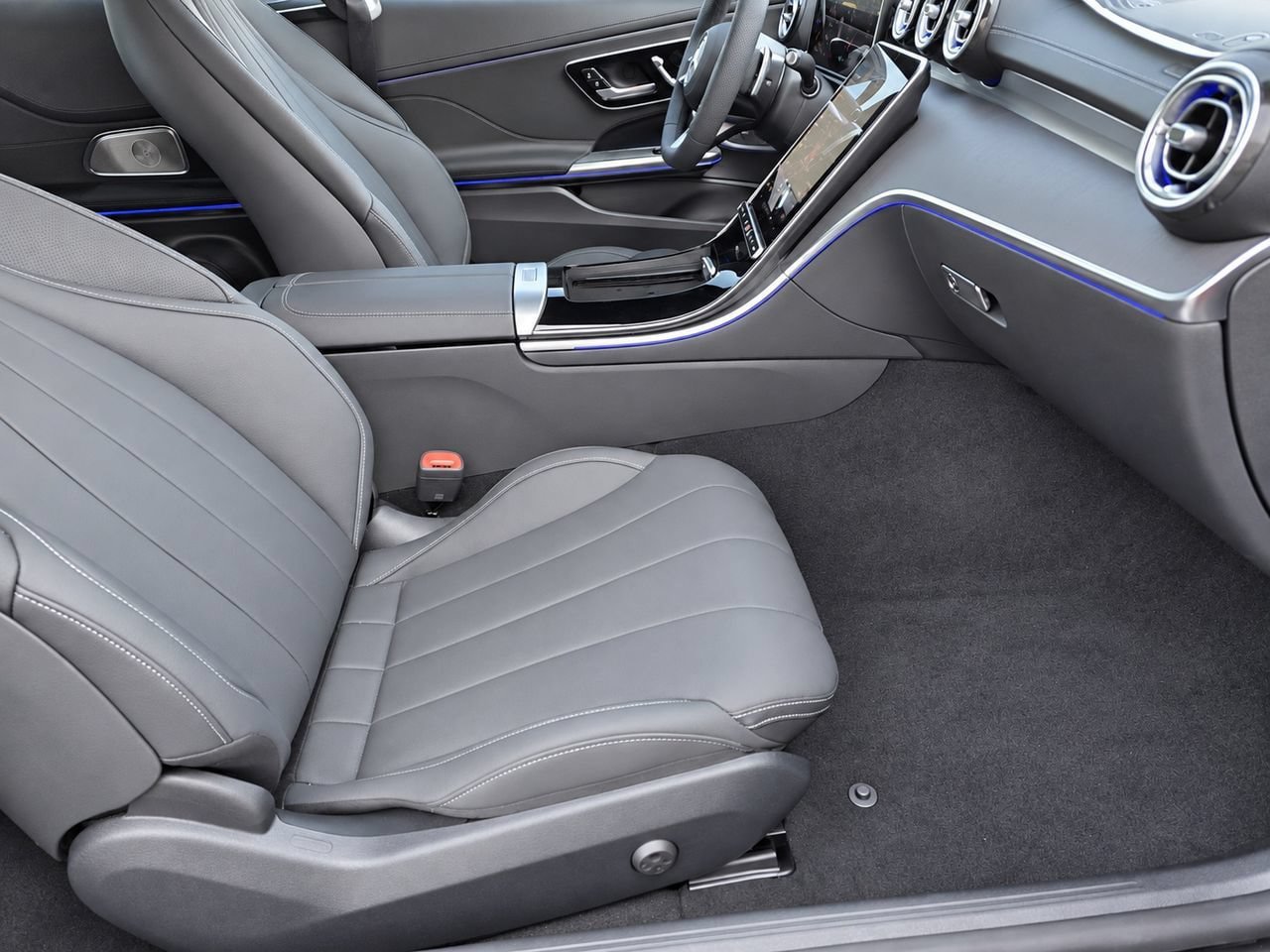 New 2026 Mercedes-Benz CLE 450 4MATIC Coupe image 29
