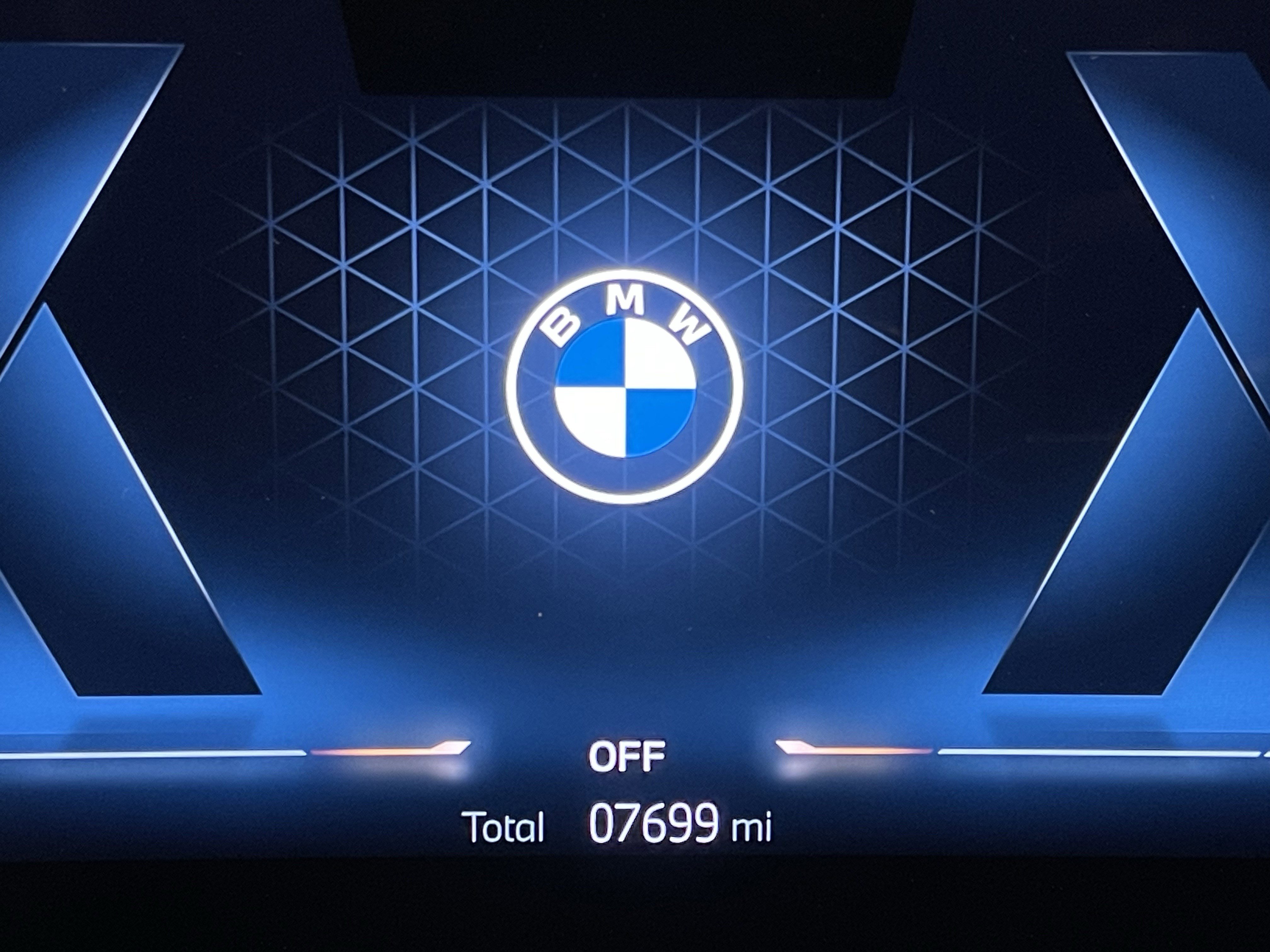 Used 2025 BMW 740i xDrive image 22