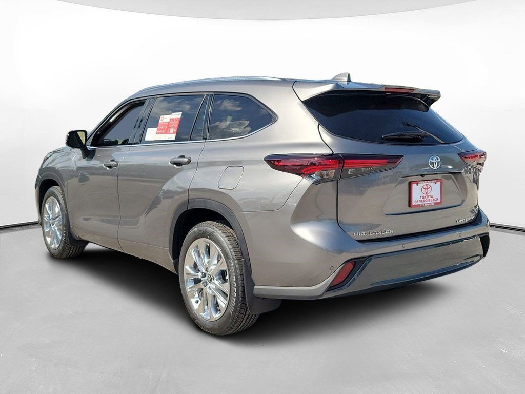New 2026 Toyota Highlander Limited AWD/4WD image 6