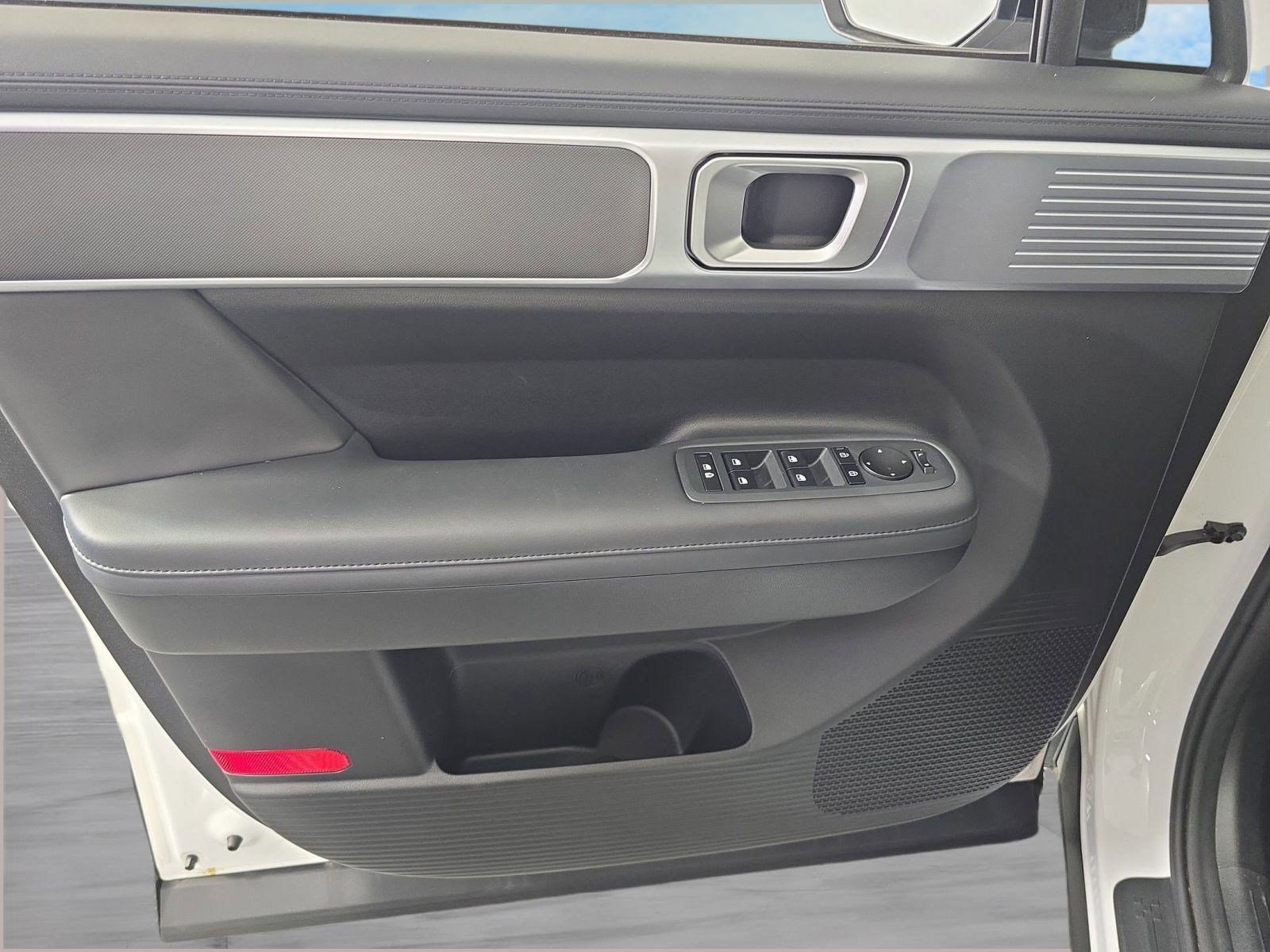 Certified 2024 Hyundai Santa Fe XRT AWD/4WD image 10
