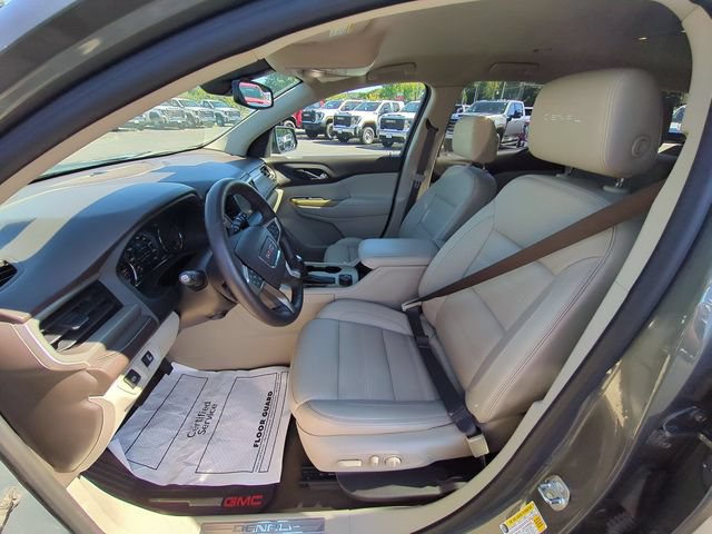 Certified 2017 GMC Acadia Denali w/ Technology Package AWD/4WD image 26