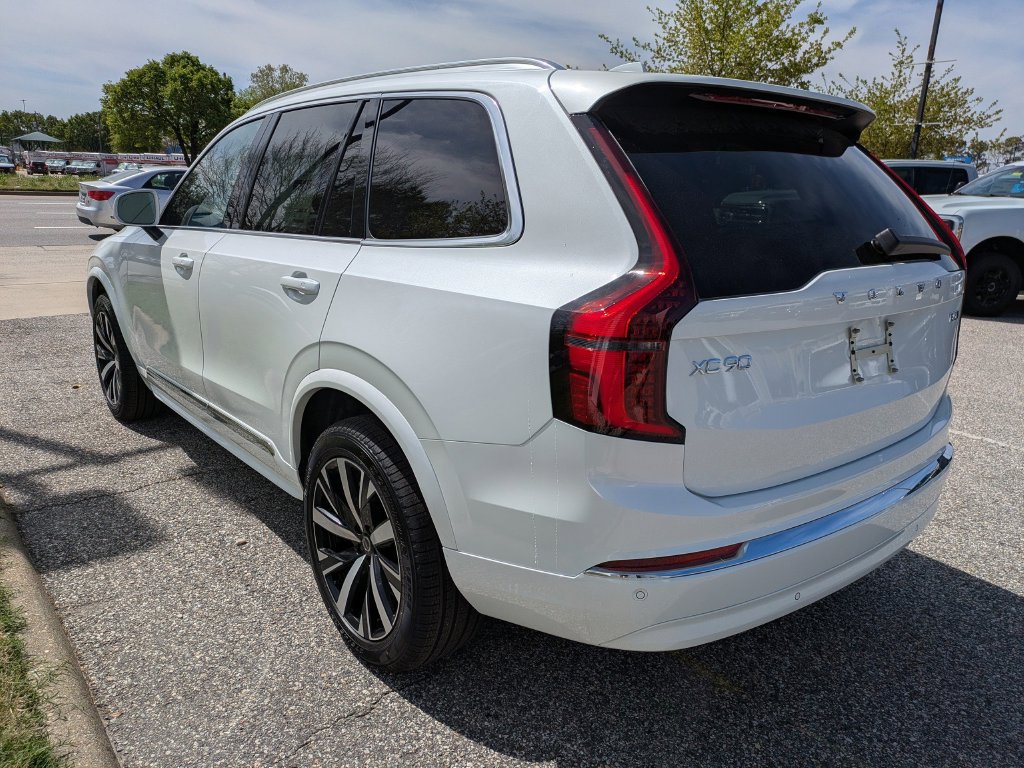 New 2026 Volvo XC90 B5 Core AWD/4WD image 6