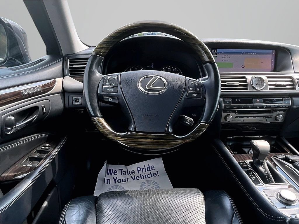 Used 2016 Lexus LS 460 AWD w/ Comfort Package image 5