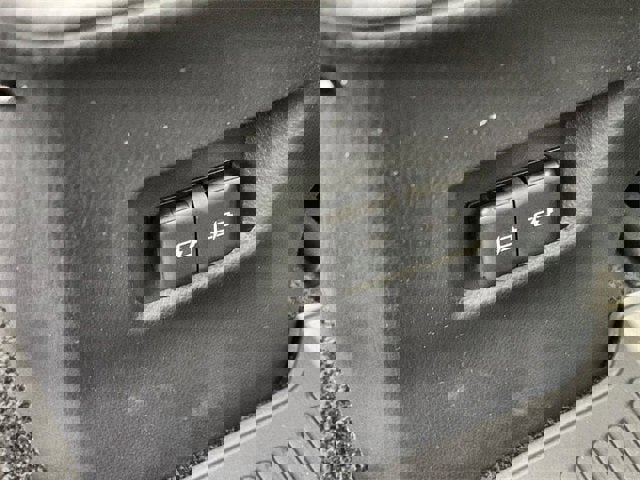 New 2025 Toyota RAV4 XLE image 31