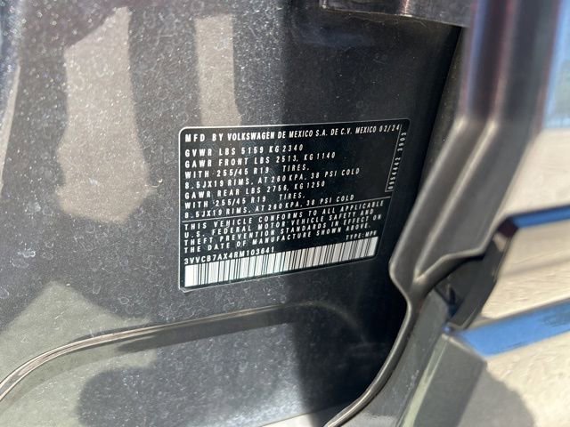 Used 2024 Volkswagen Tiguan SE R-Line image 22