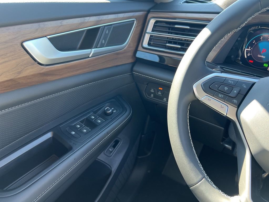 New 2026 Volkswagen Atlas SE image 18