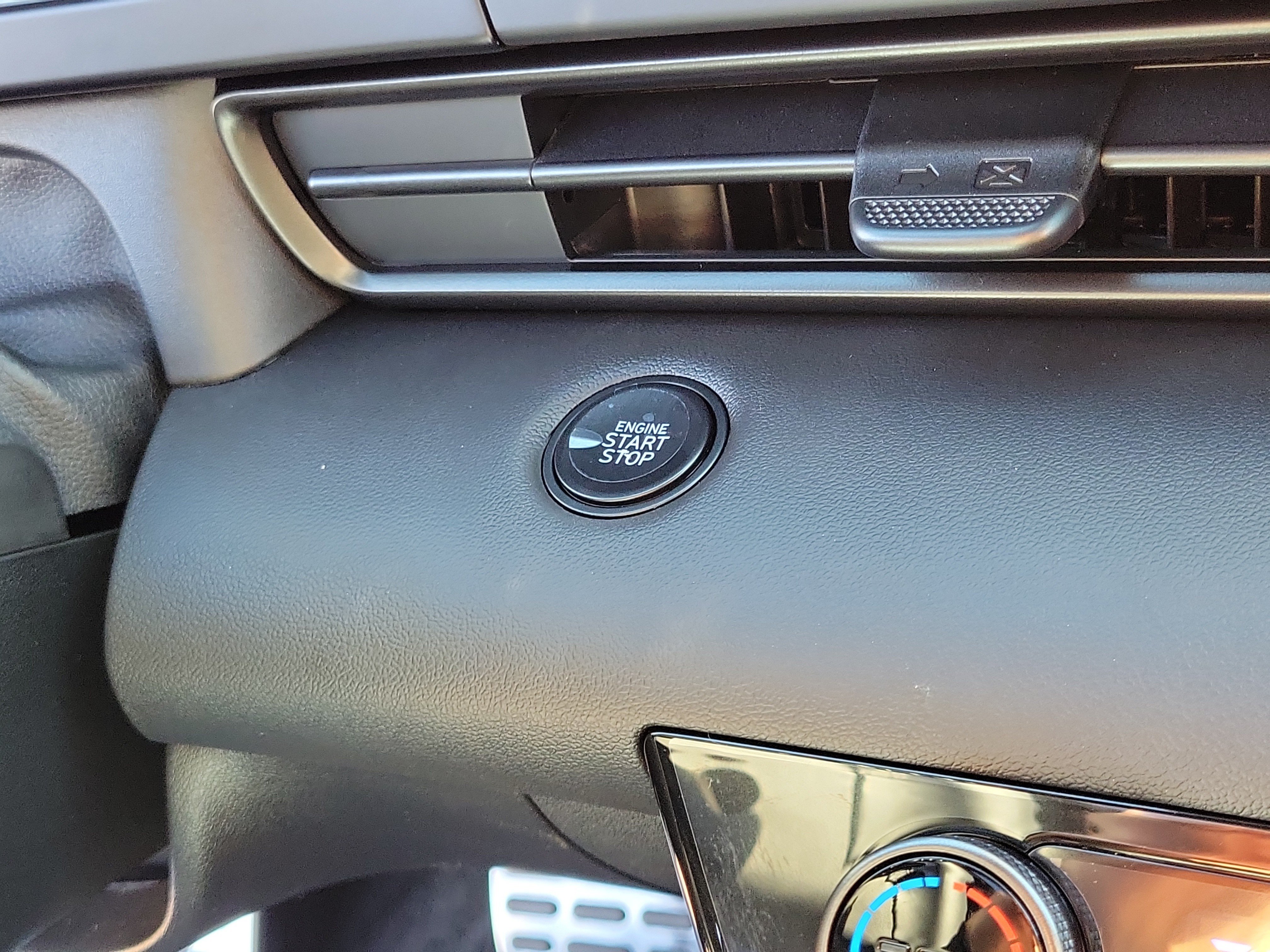 New 2026 Hyundai Elantra SEL Sport FWD image 28
