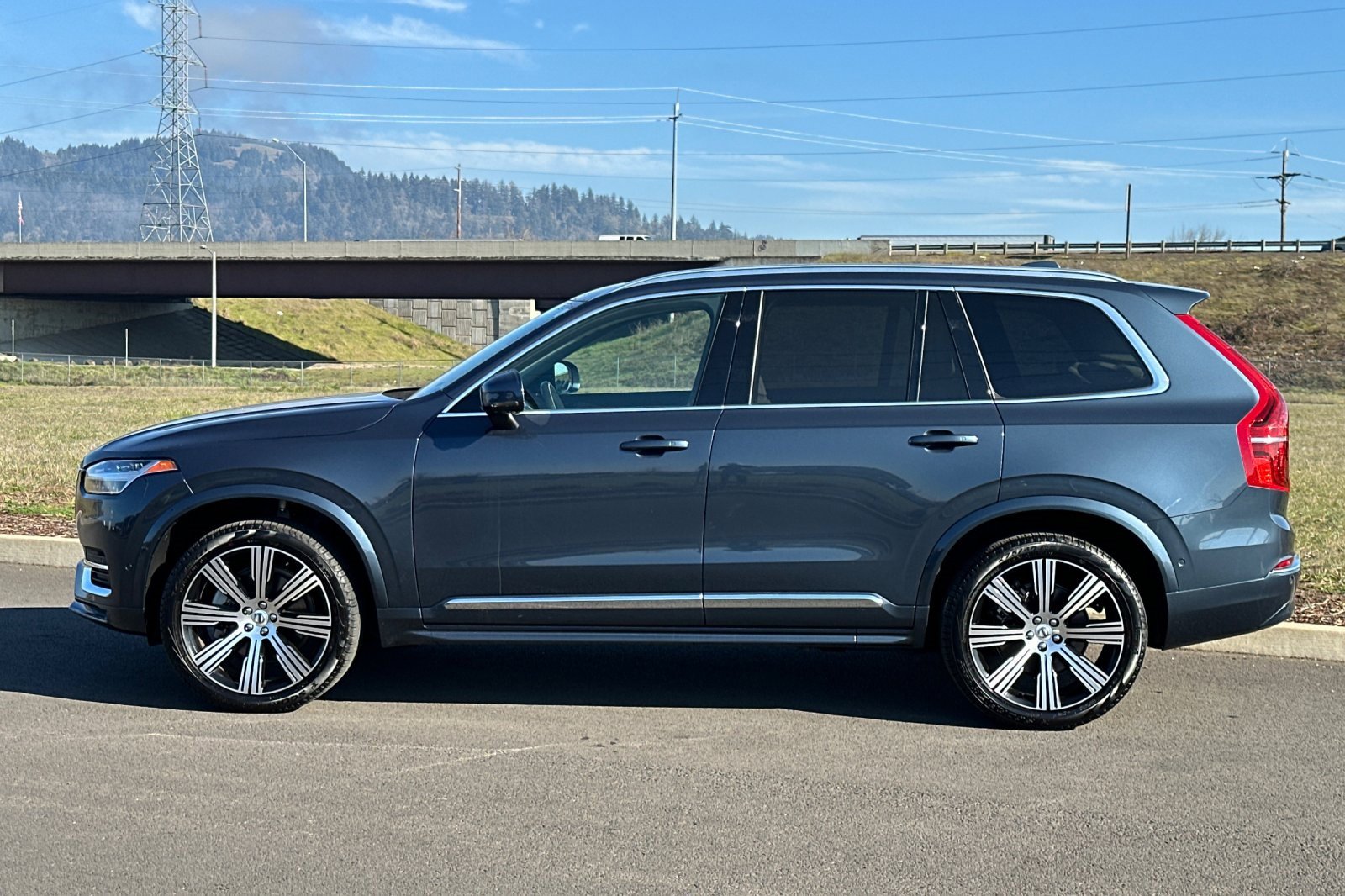 Used 2025 Volvo XC90 B6 Ultra image 6