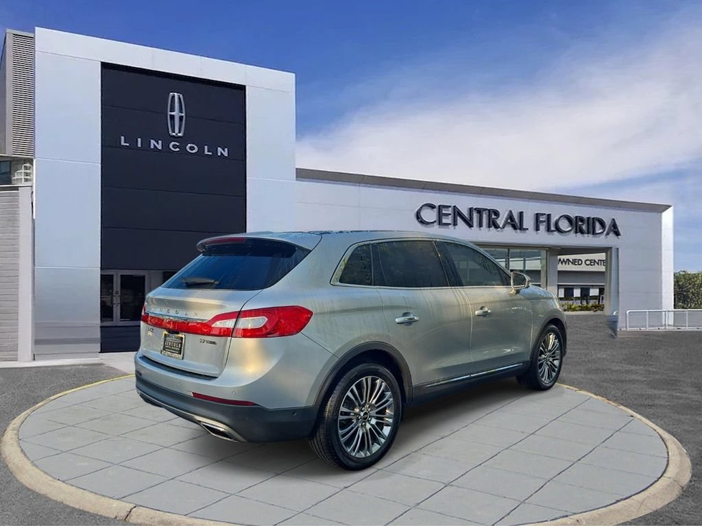 Used 2016 Lincoln MKX Reserve w/ Luxury Package FWD image 3