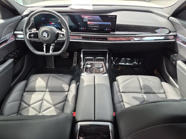 Used 2026 BMW 740i xDrive AWD/4WD image 18