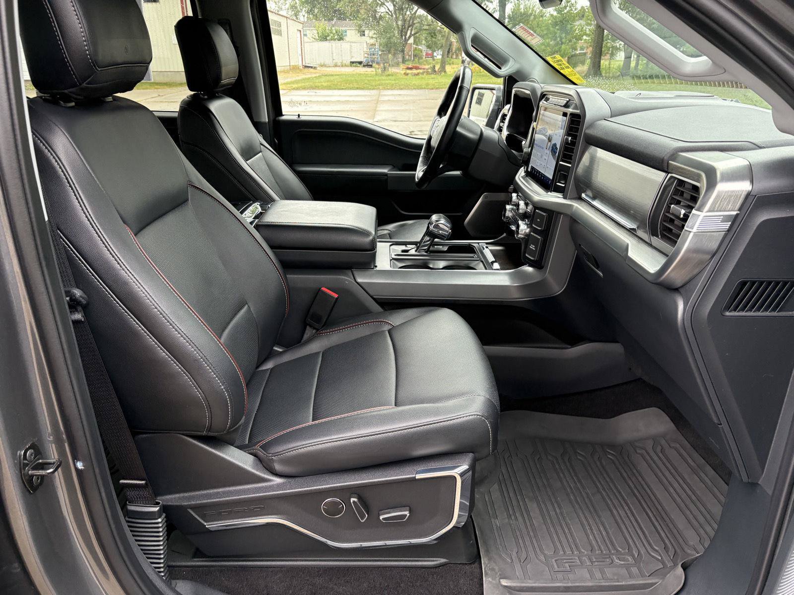 Used 2022 Ford F150 Lariat w/ Equipment Group 502A High AWD/4WD image 19