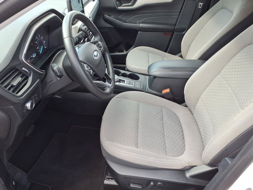 Used 2022 Ford Escape SE w/ SE Sport Appearance Package AWD/4WD image 12