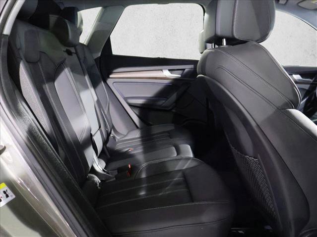 Used 2023 Audi Q5 e Premium Plus w/ Premium Plus Package image 24