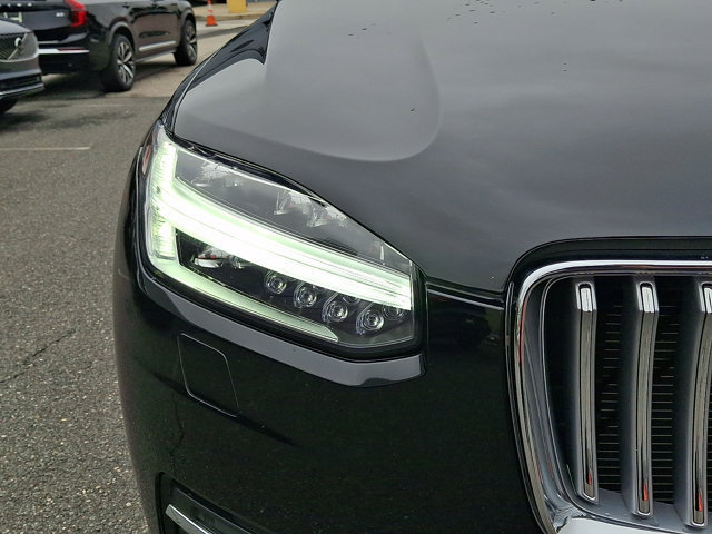 Used 2024 Volvo XC90 B5 Plus w/ Protection Package Premier AWD/4WD image 9