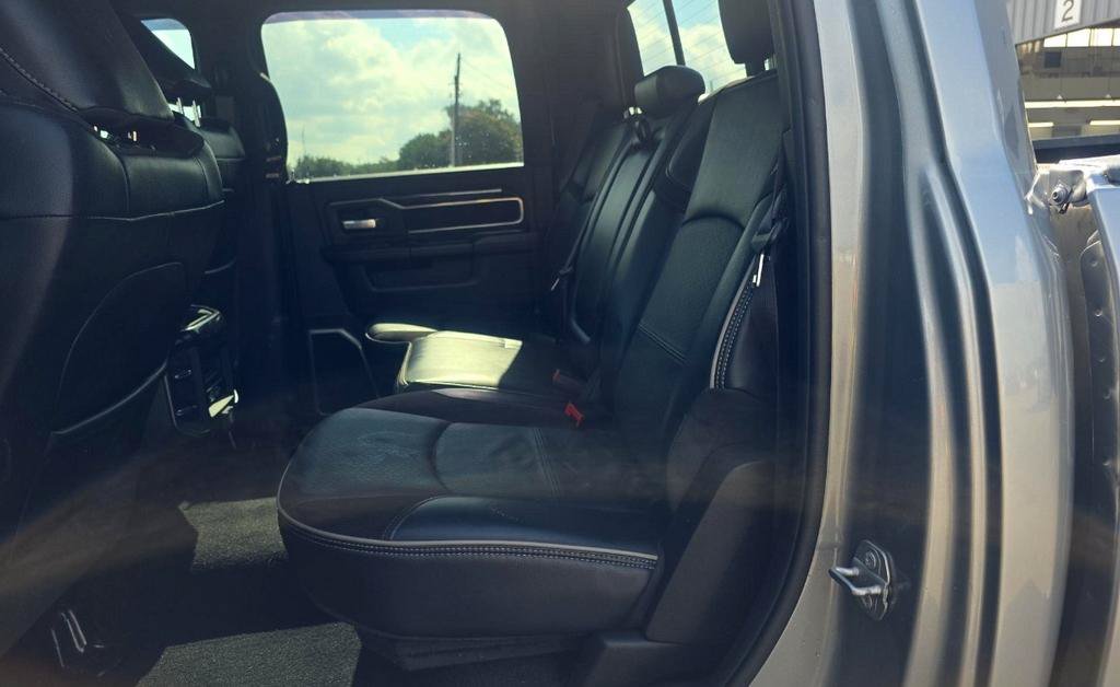Used 2020 RAM 2500 Laramie w/ Night Edition AWD/4WD image 18