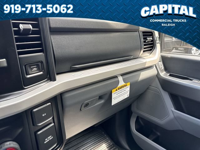 New 2025 Ford F450 XLT w/ XLT Value Package image 28