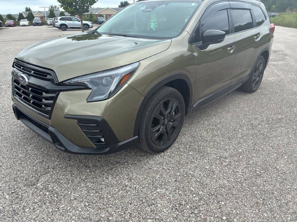 Used 2024 Subaru Ascent Onyx Edition AWD/4WD image 3