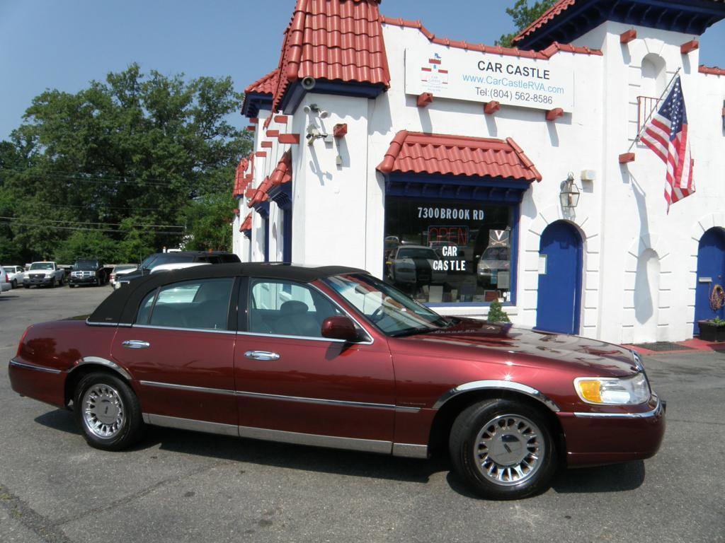Used 2000 Lincoln Town Car Cartier