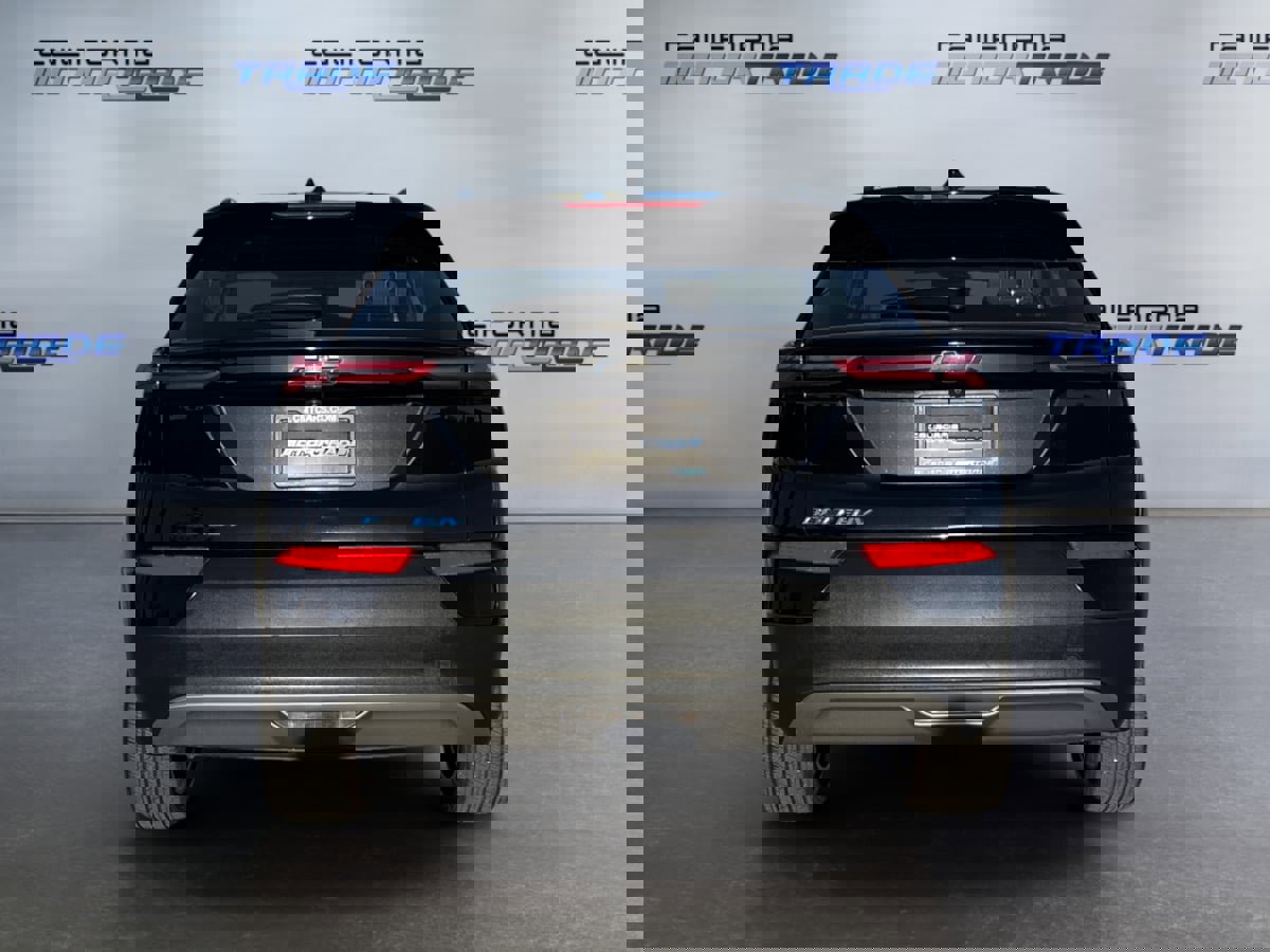 Used 2022 Chevrolet Bolt EUV LT image 6