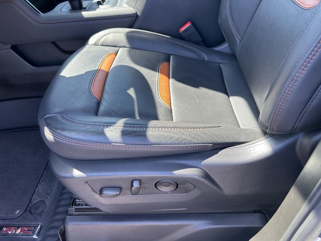 Used 2025 GMC Sierra 1500 AT4 AWD/4WD image 22