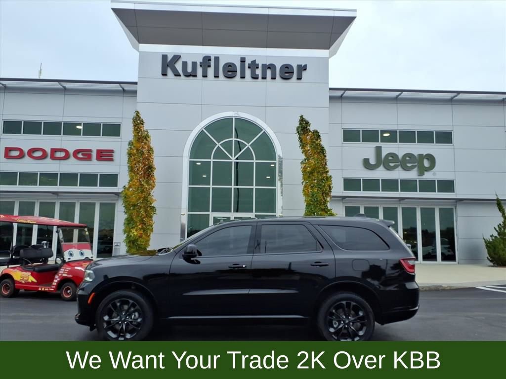 Used 2022 Dodge Durango SXT w/ Blacktop Package image 1