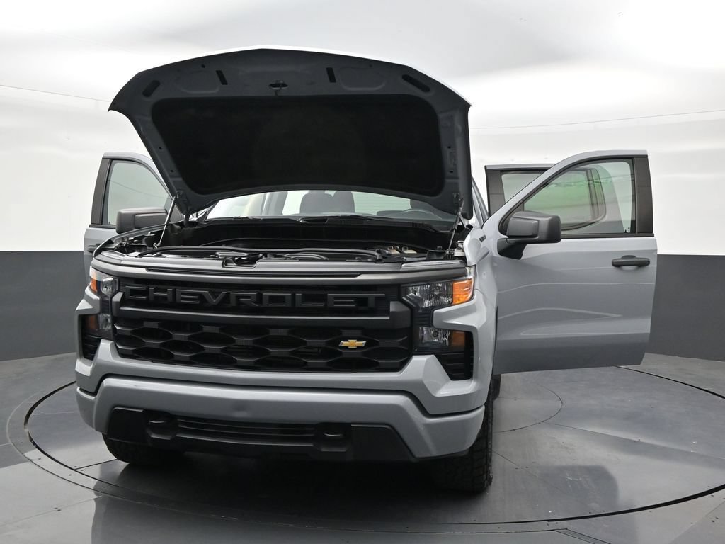 Used 2024 Chevrolet Silverado 1500 Custom w/ Turbomax Blackout Package RWD image 33