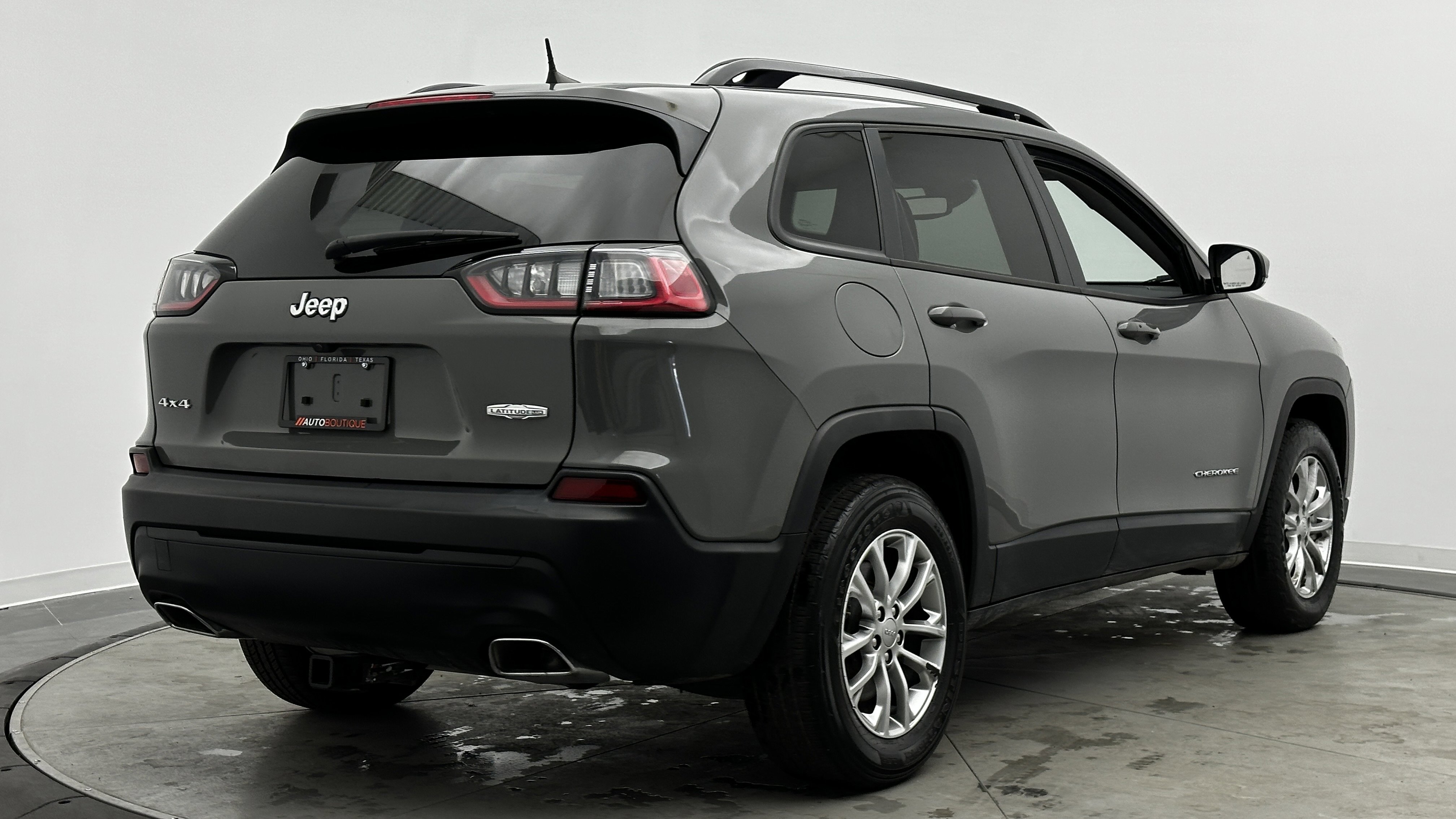 Used 2022 Jeep Cherokee Latitude Lux w/ Sun & Sound Group AWD/4WD image 6