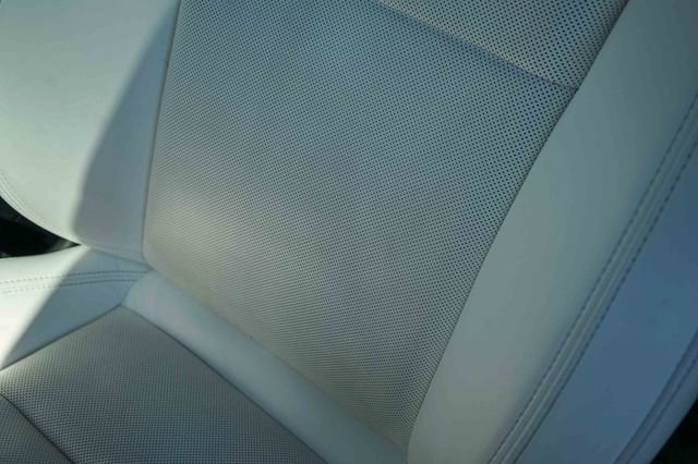 Used 2022 Tesla Model X image 25