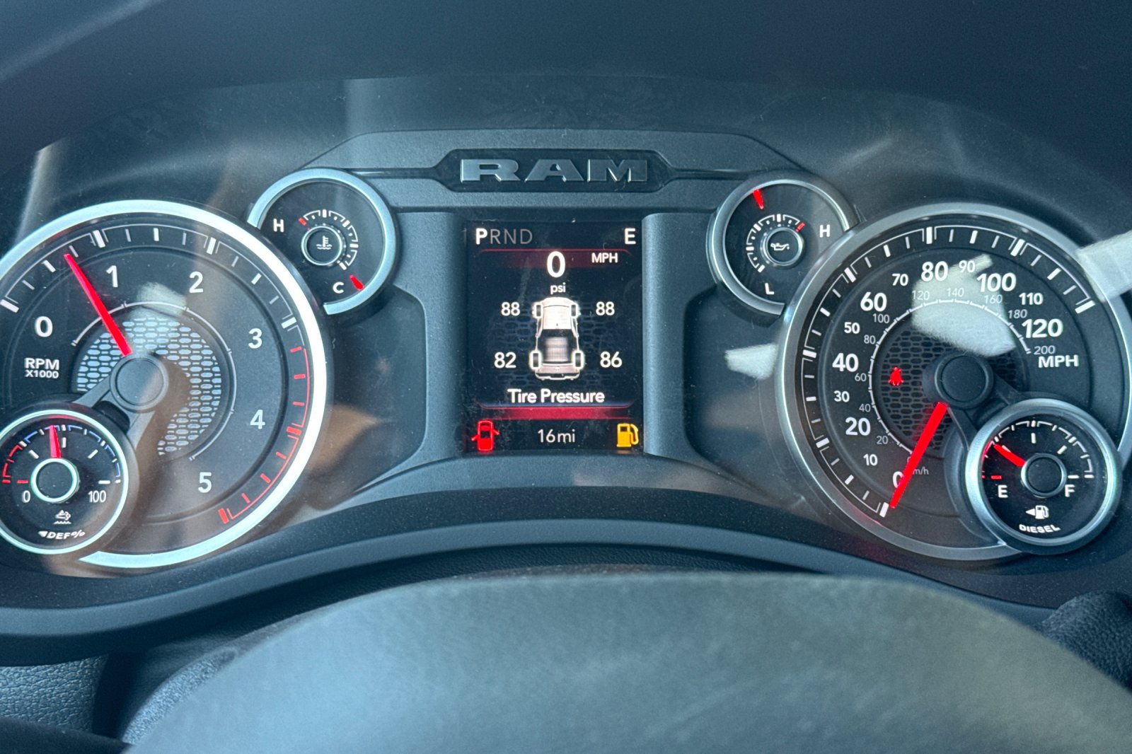 New 2027 RAM 2500 Tradesman AWD/4WD image 23