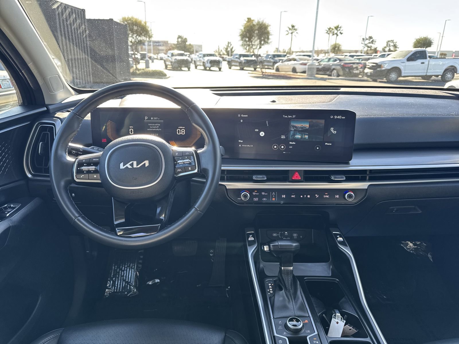 Used 2024 Kia Sorento S image 16