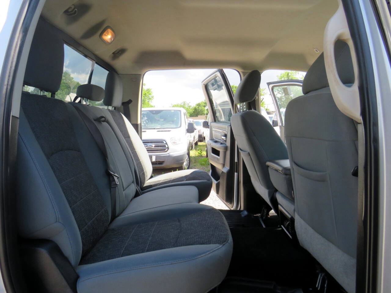 Used 2018 RAM 2500 Big Horn image 21