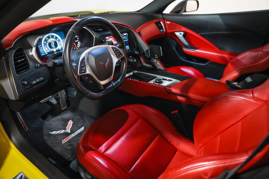 Used 2016 Chevrolet Corvette Z06 w/ 3LZ Preferred Equipment Group RWD image 38