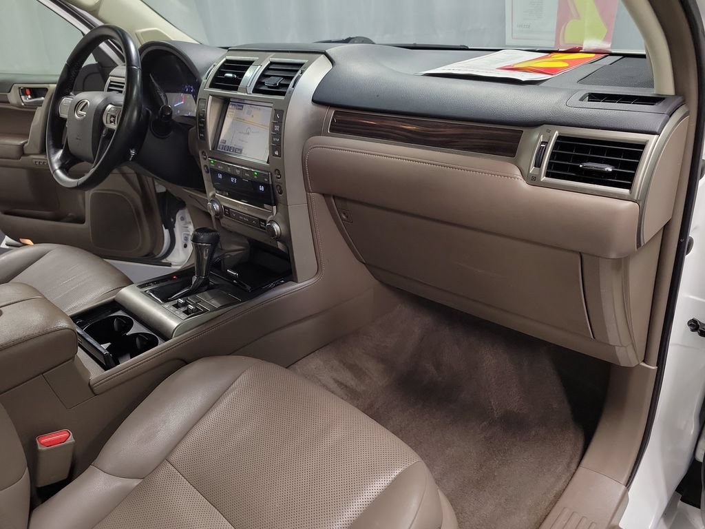 Used 2017 Lexus GX 460 w/ Navigation Package AWD/4WD image 25