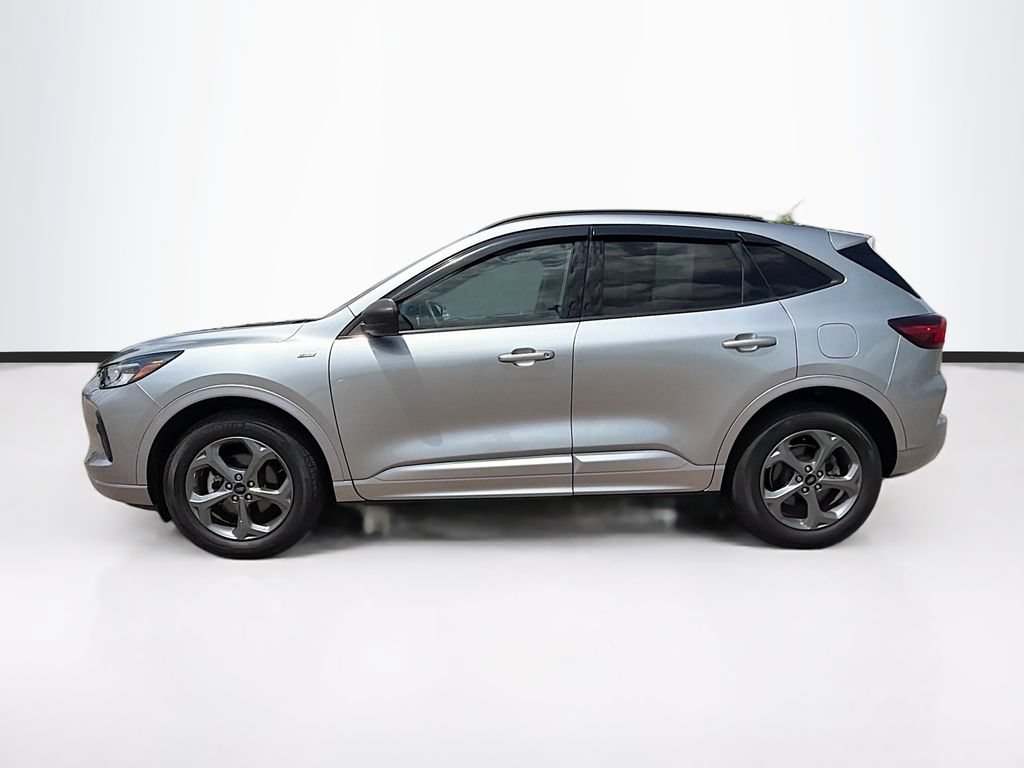 Used 2024 Ford Escape ST-Line w/ Tech Pack #1 AWD/4WD image 8