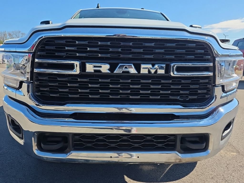 Used 2024 RAM 2500 Big Horn AWD/4WD image 2
