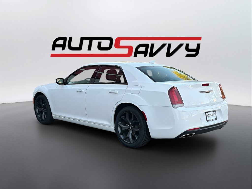 Used 2023 Chrysler 300 S RWD image 5