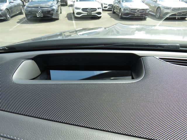 Used 2025 Mercedes-Benz GLS 450 4MATIC image 14