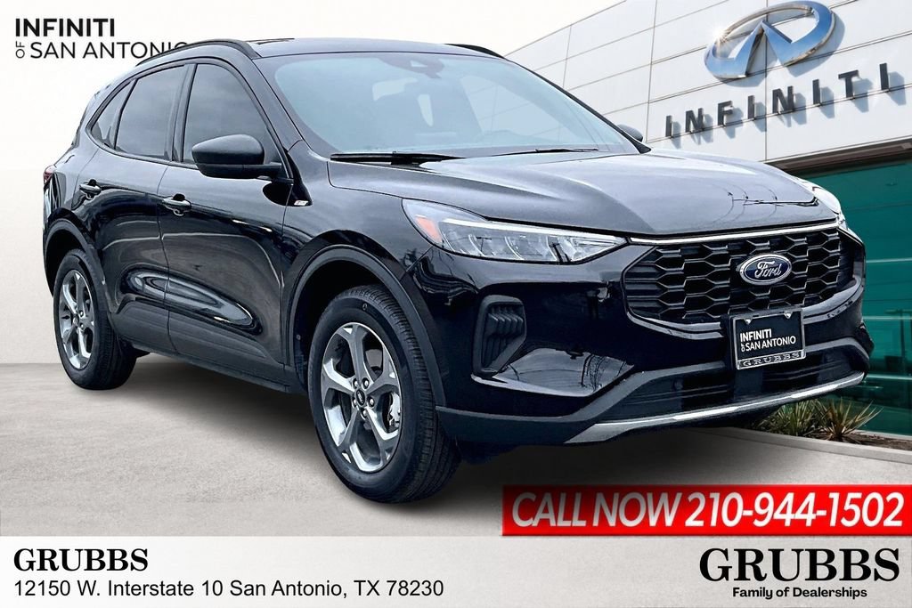 Used 2025 Ford Escape ST-Line AWD/4WD image 1