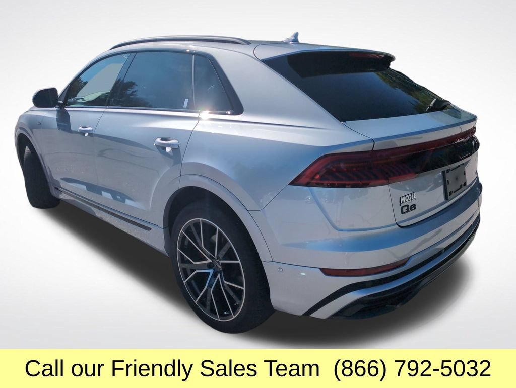 Used 2022 Audi Q8 Premium Plus AWD/4WD image 3
