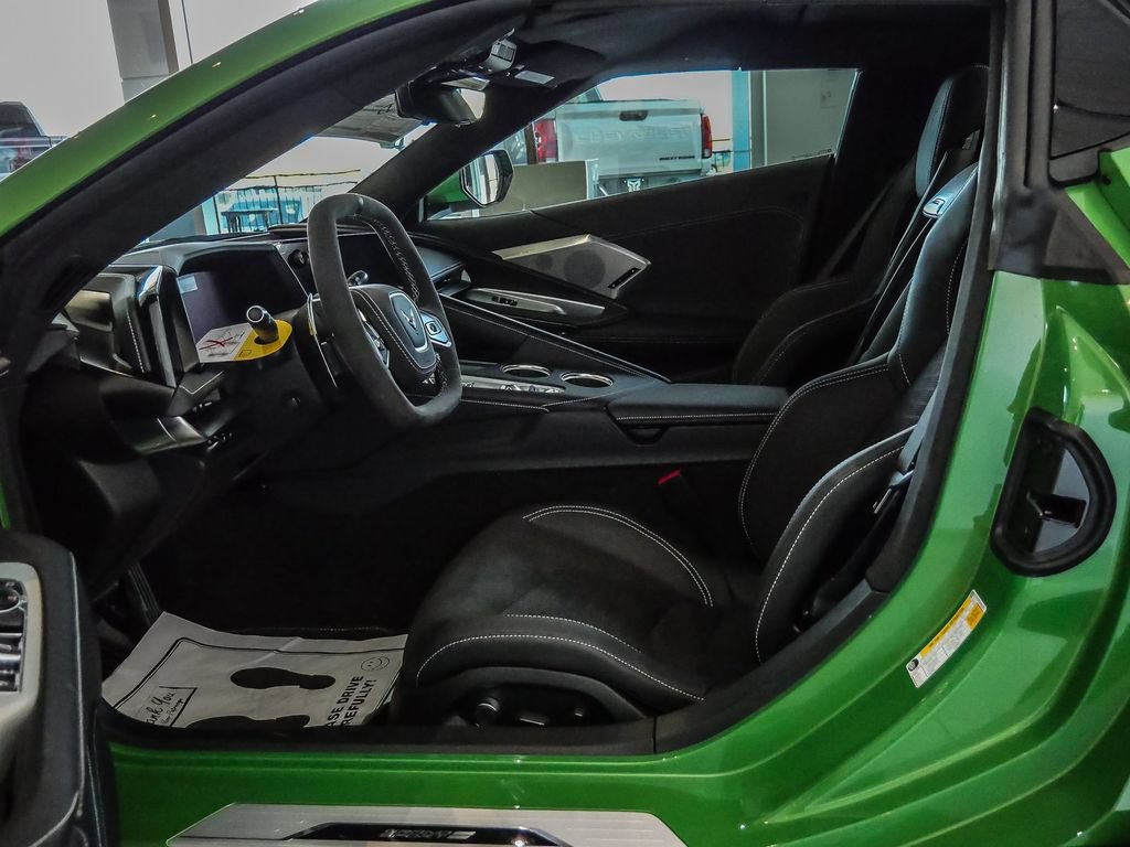 New 2027 Chevrolet Corvette Grand Sport w/ Z52 Sport Performance Package RWD image 22