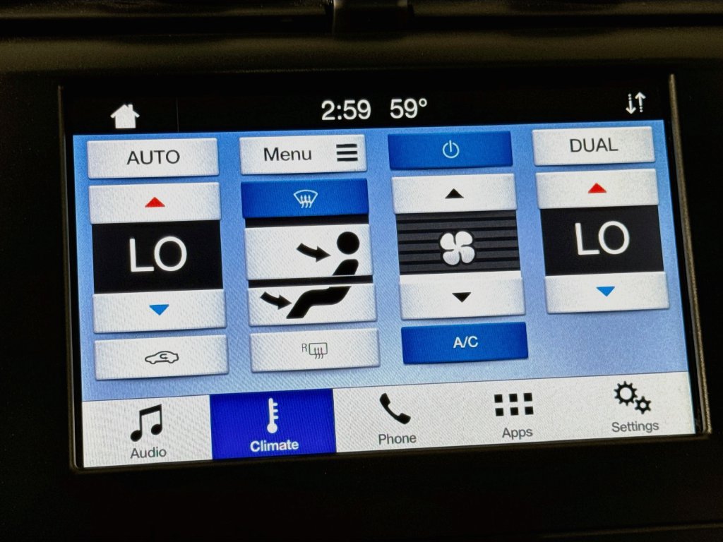 Used 2019 Ford Fusion SE FWD image 27