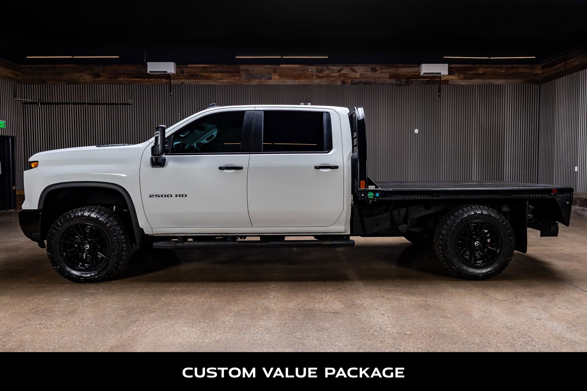 Used 2024 Chevrolet Silverado 2500 Custom w/ Custom Value Package AWD/4WD image 6