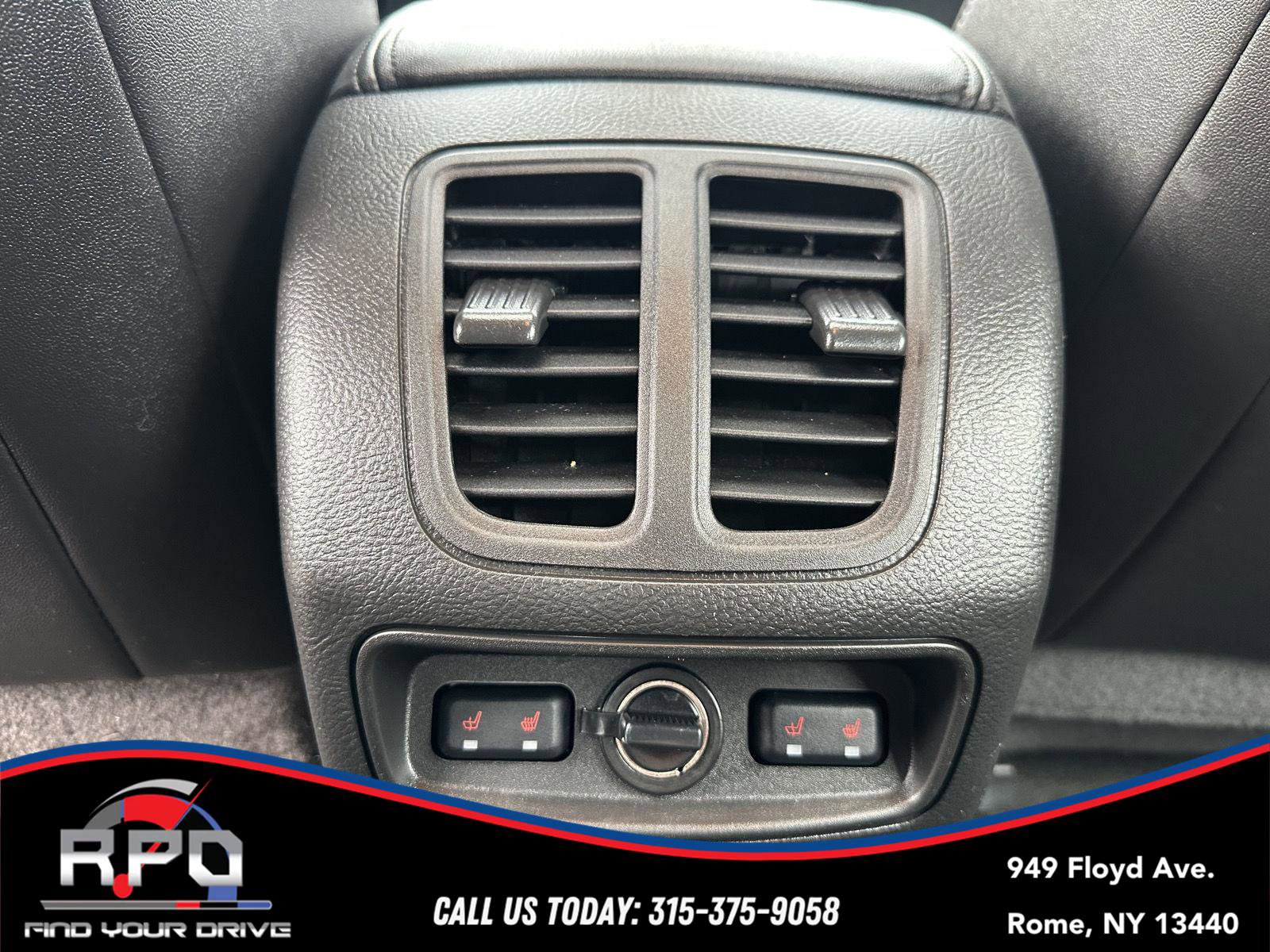 Used 2018 Ford Taurus Limited AWD/4WD image 31