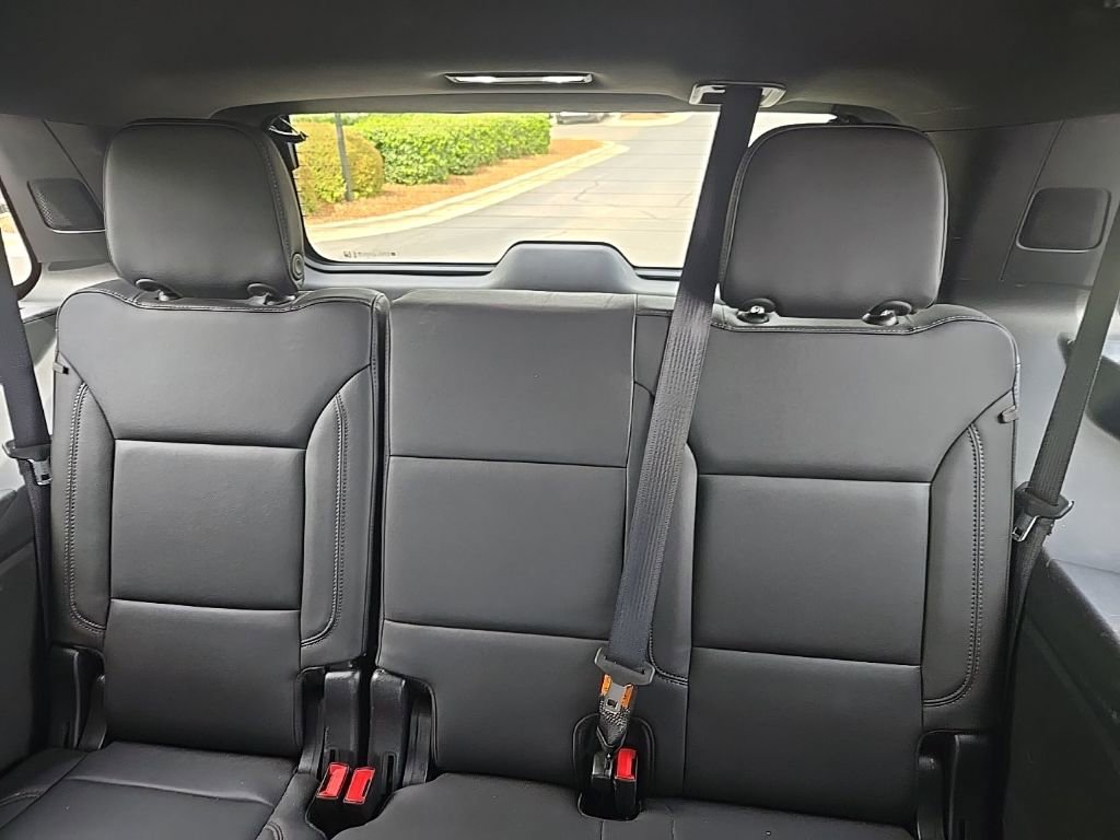 Used 2022 Chevrolet Tahoe LT w/ Luxury Package image 15