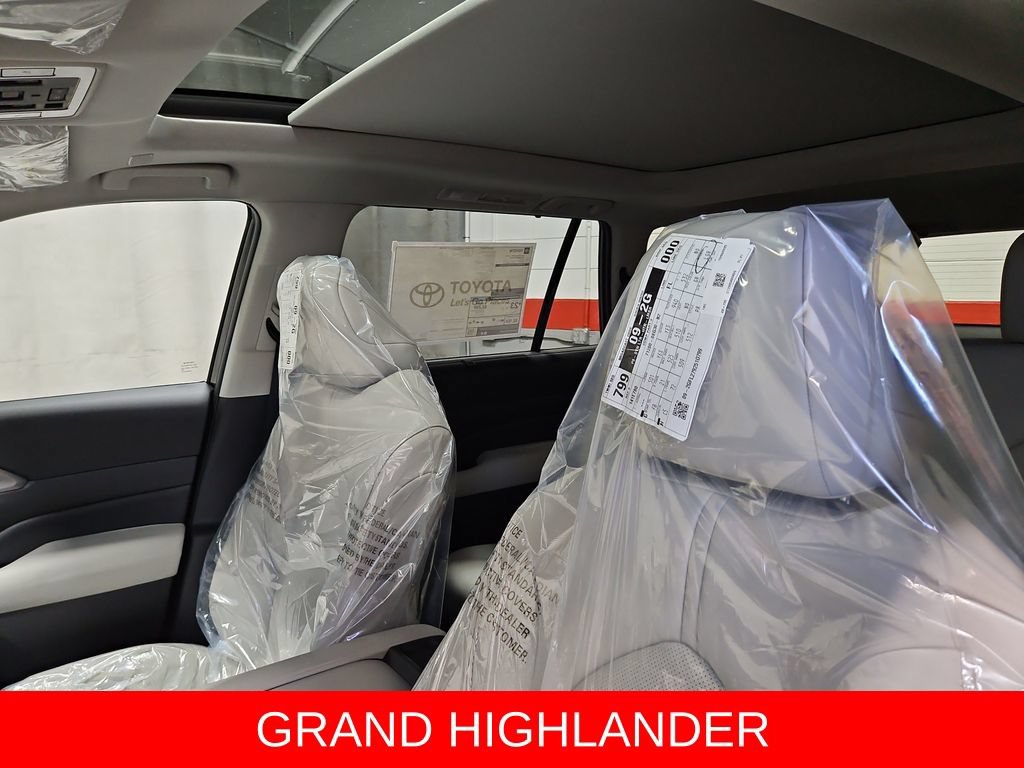 New 2026 Toyota Grand Highlander AWD image 11