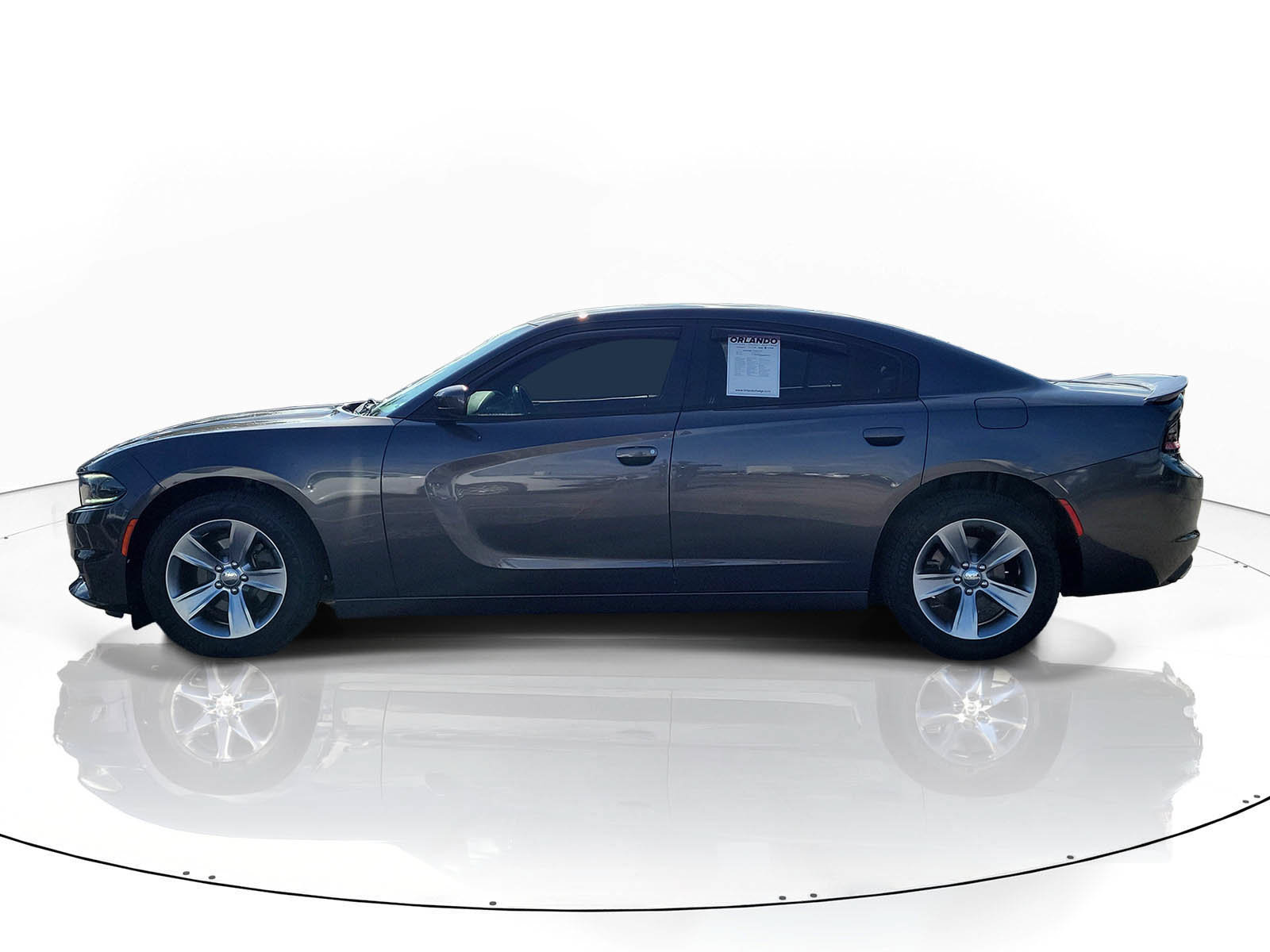 Used 2016 Dodge Charger SXT RWD image 4
