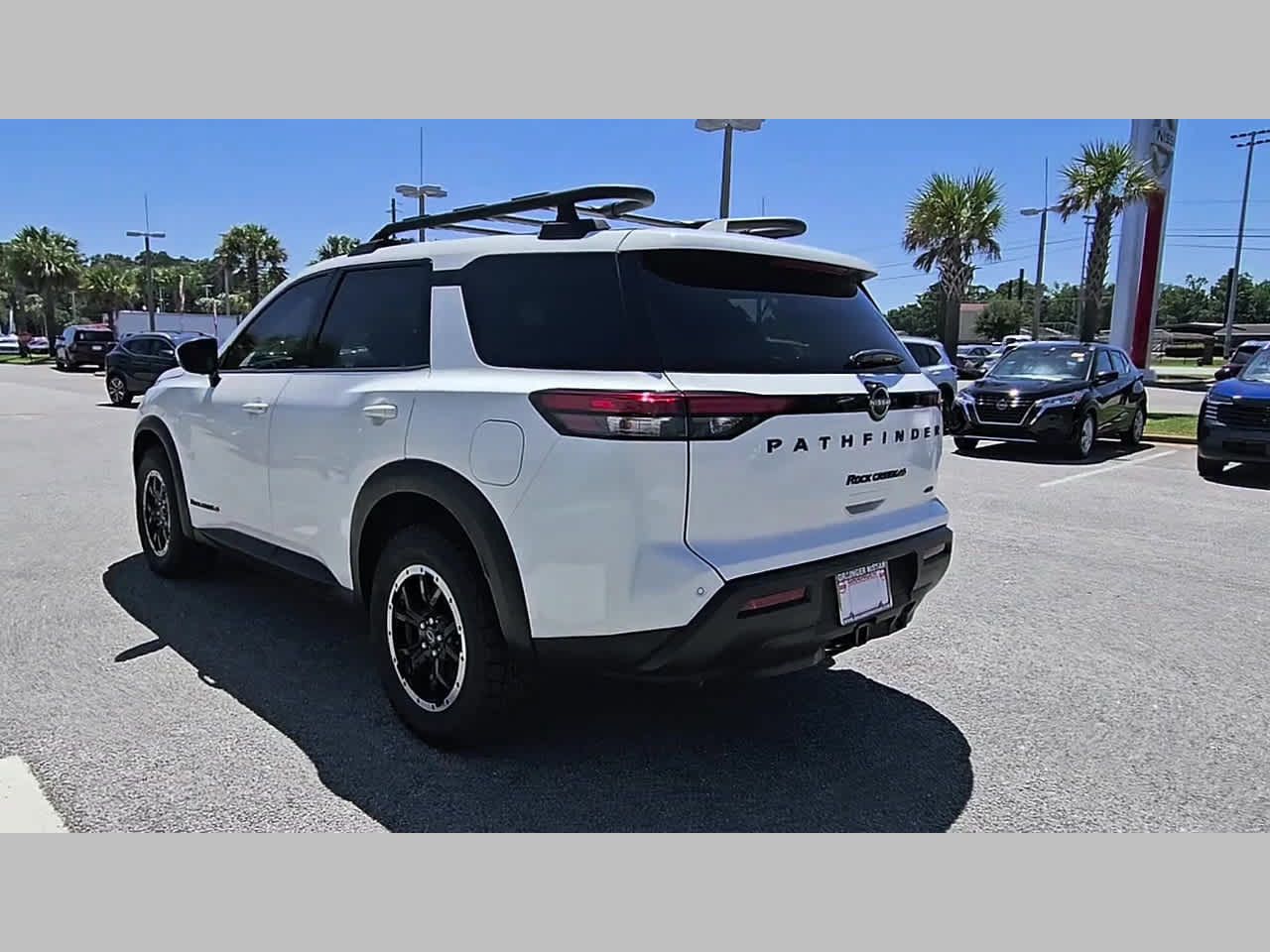 Used 2025 Nissan Pathfinder Rock Creek AWD/4WD image 30