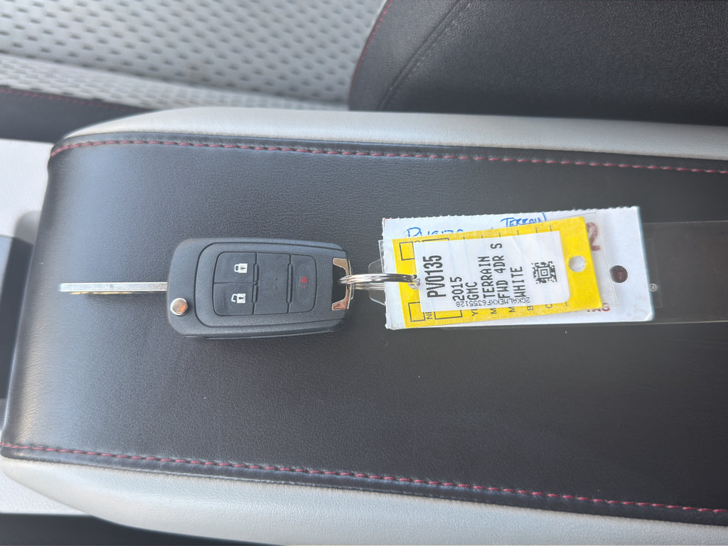 Used 2015 GMC Terrain SLE FWD image 15